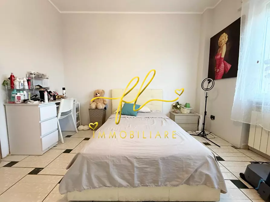 Immagine 12 di Appartamento in vendita  a Cecina