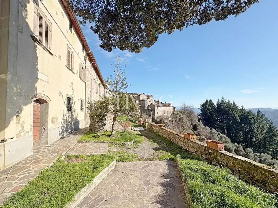 Immagine 11 di Casa semindipendente in vendita  a Camaiore