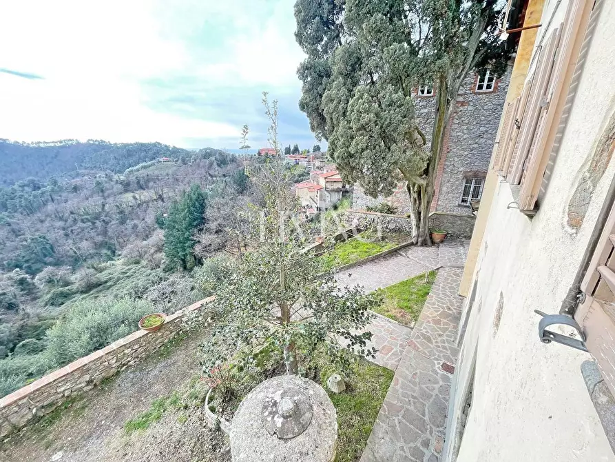 Immagine 13 di Casa semindipendente in vendita  a Camaiore