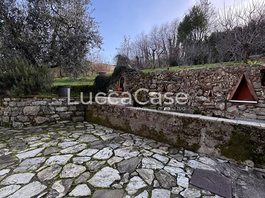 Immagine 3 di Casa semindipendente in vendita  a Borgo A Mozzano