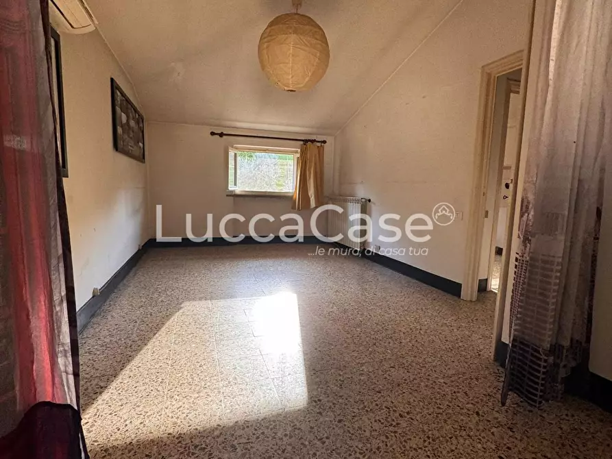 Immagine 23 di Casa semindipendente in vendita  a Borgo A Mozzano