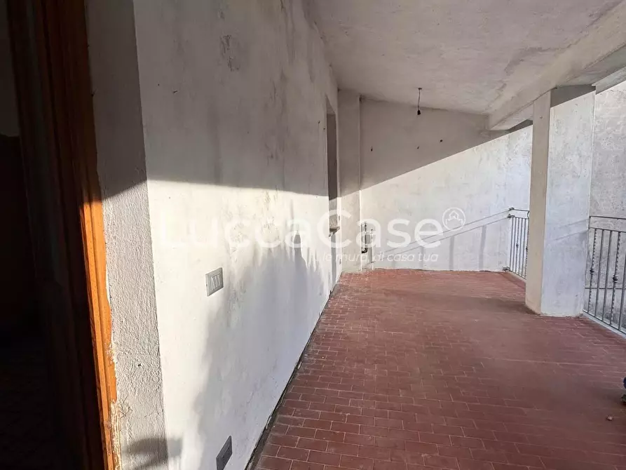 Immagine 17 di Casa semindipendente in vendita  a Borgo A Mozzano