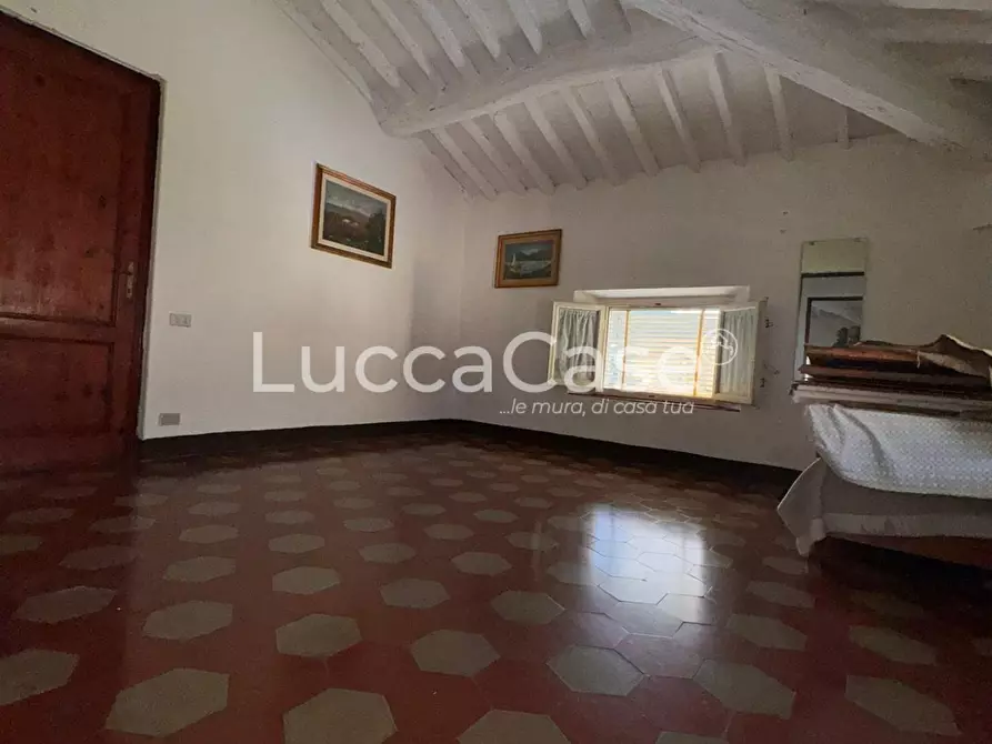 Immagine 33 di Casa semindipendente in vendita  a Borgo A Mozzano