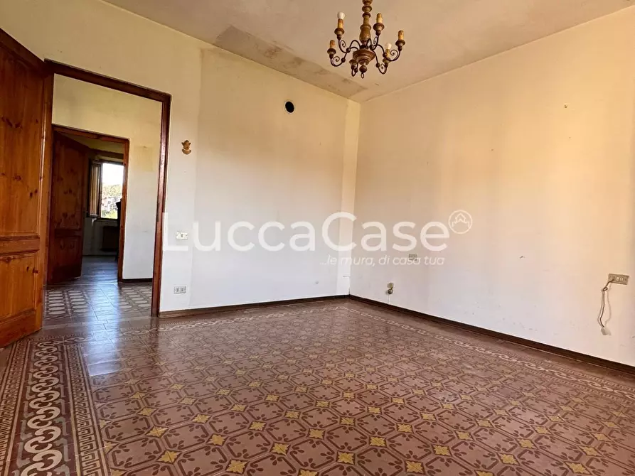 Immagine 12 di Casa semindipendente in vendita  a Borgo A Mozzano