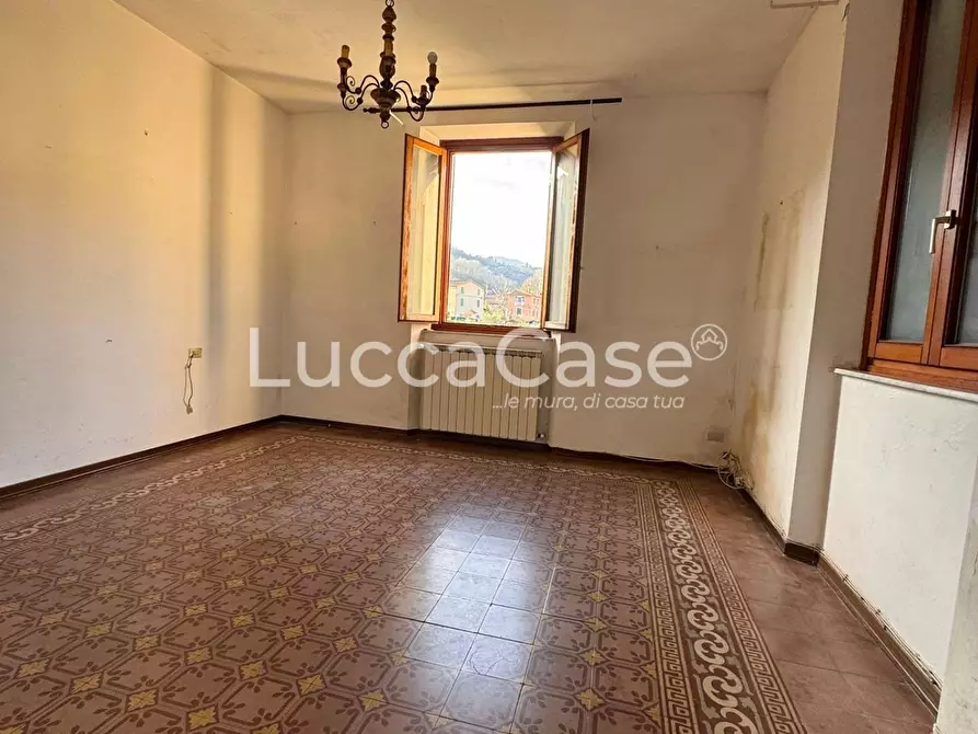 Immagine 10 di Casa semindipendente in vendita  a Borgo A Mozzano