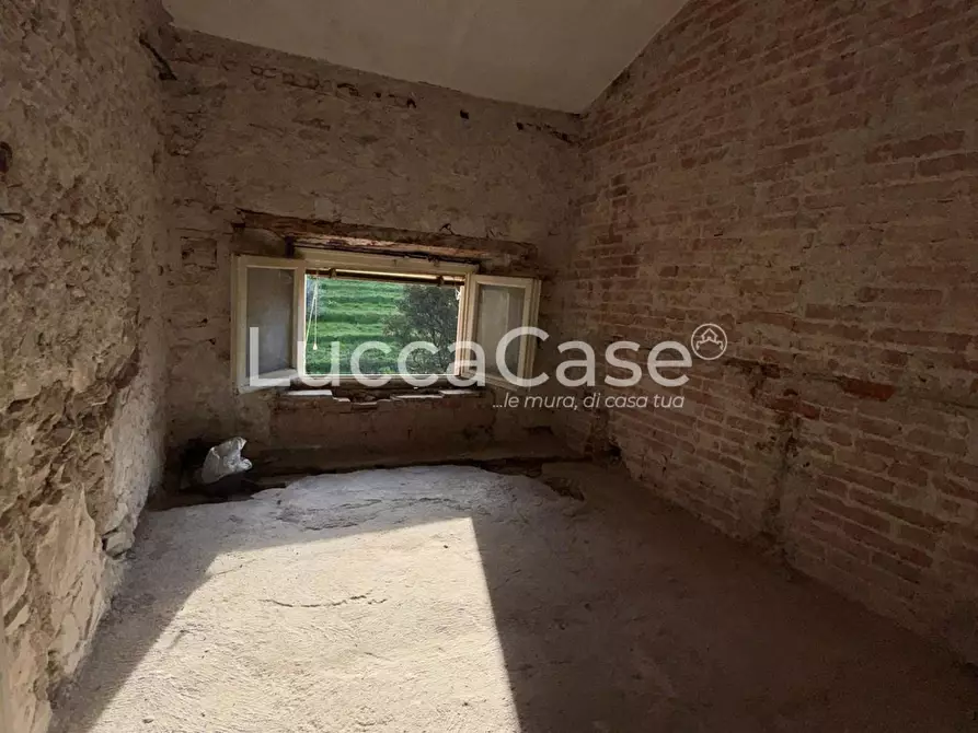 Immagine 34 di Casa semindipendente in vendita  a Borgo A Mozzano