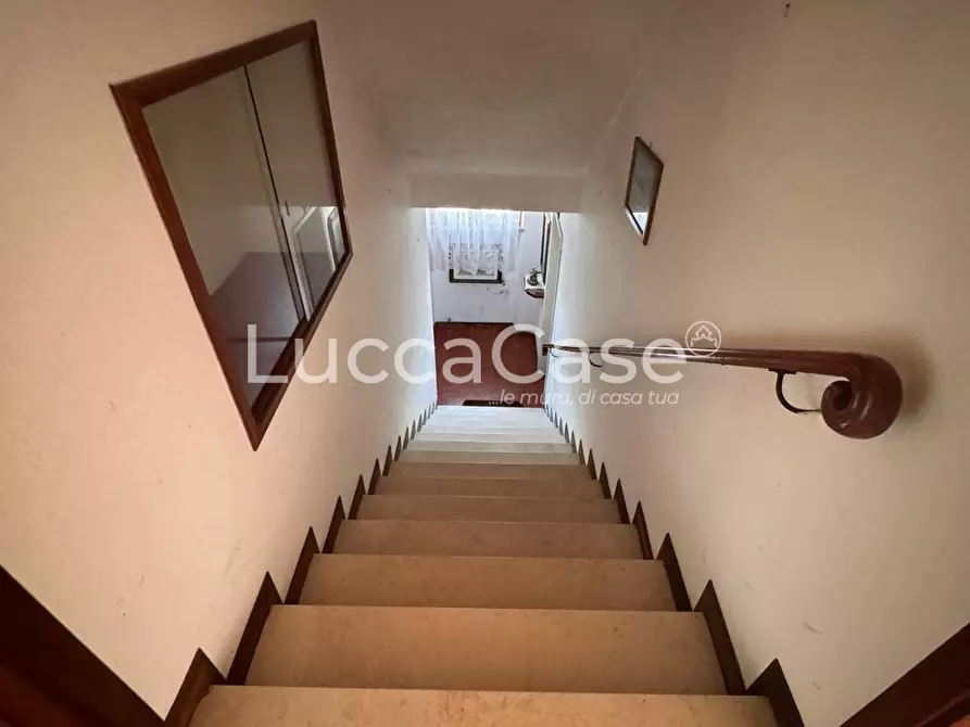 Immagine 4 di Casa semindipendente in vendita  a Borgo A Mozzano