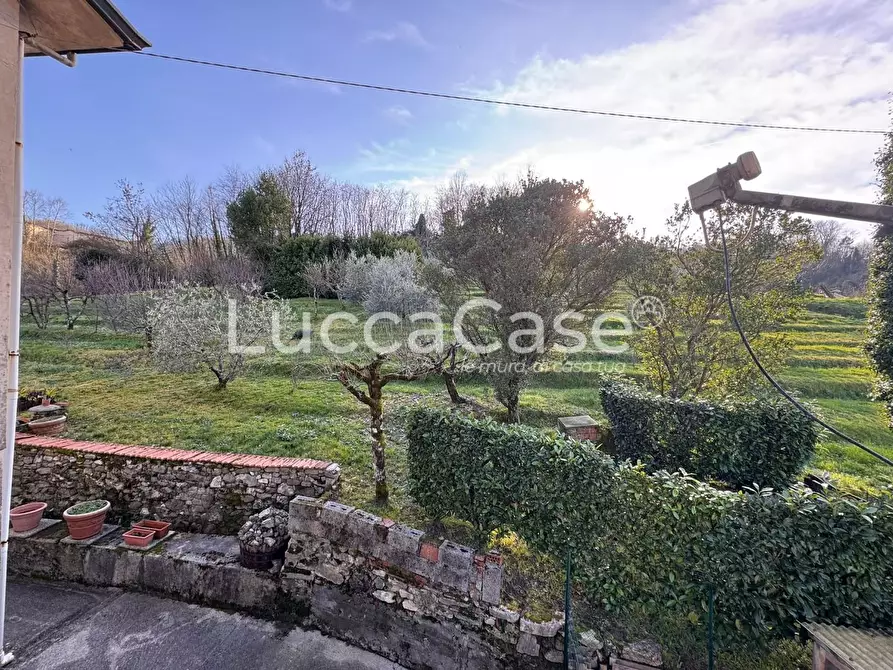 Immagine 15 di Casa semindipendente in vendita  a Borgo A Mozzano
