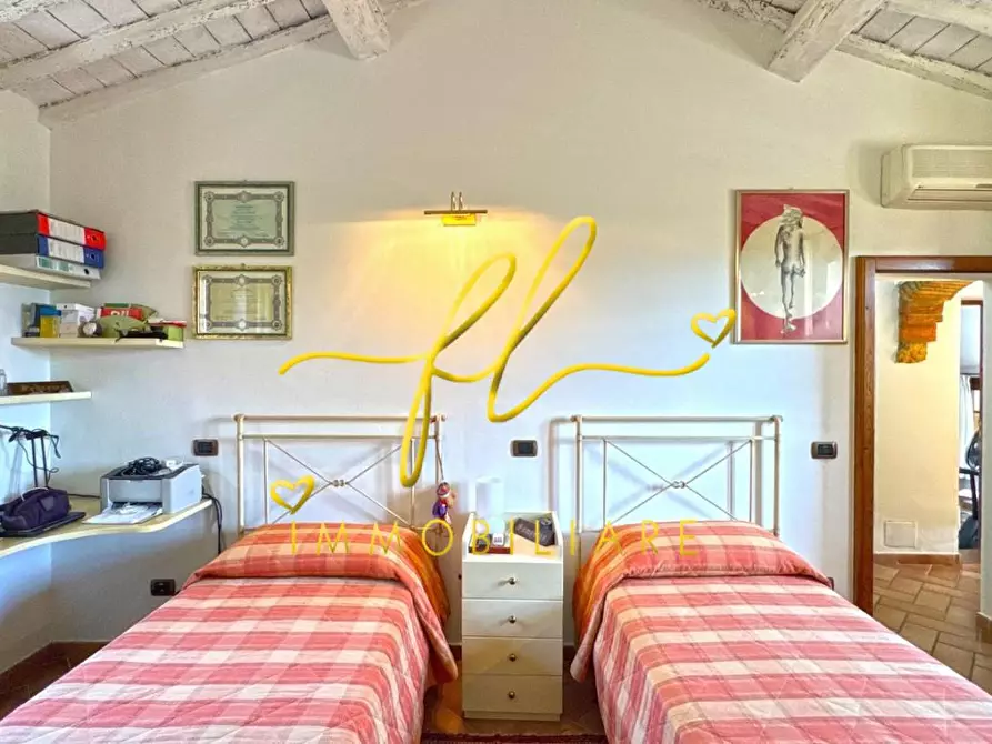 Immagine 24 di Casa colonica in vendita  a Rosignano Marittimo