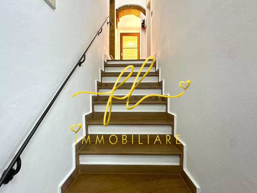 Immagine 20 di Casa colonica in vendita  a Rosignano Marittimo