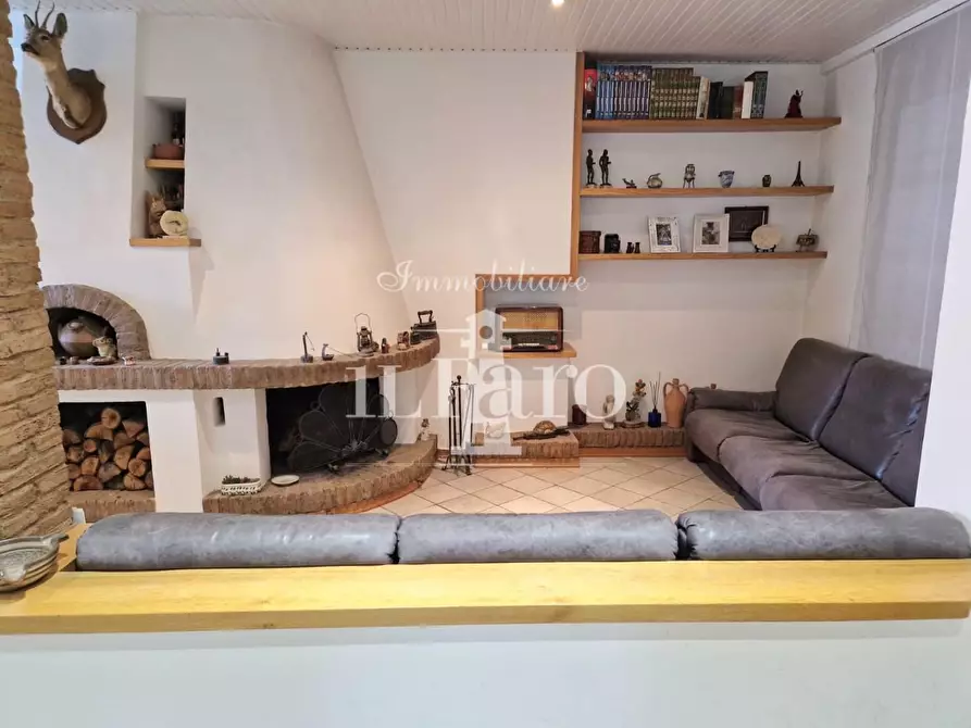 Immagine 4 di Villetta a schiera in vendita  a Campi Bisenzio