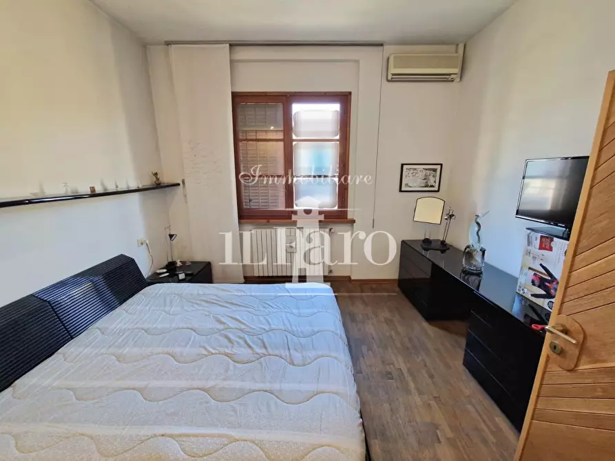 Immagine 24 di Villetta a schiera in vendita  a Campi Bisenzio