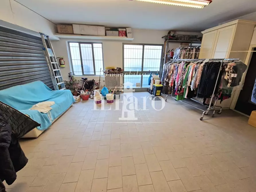 Immagine 11 di Villetta a schiera in vendita  a Campi Bisenzio