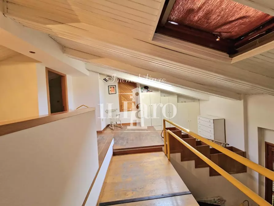 Immagine 34 di Villetta a schiera in vendita  a Campi Bisenzio