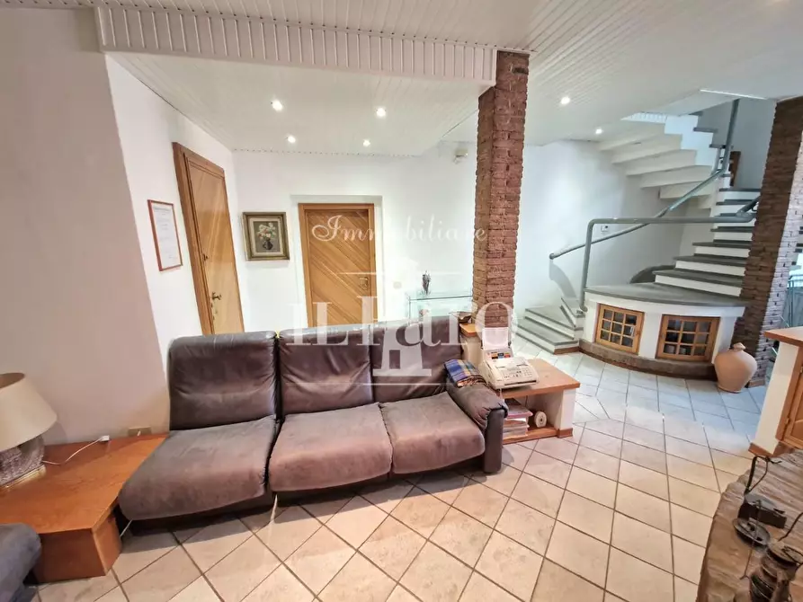 Immagine 5 di Villetta a schiera in vendita  a Campi Bisenzio