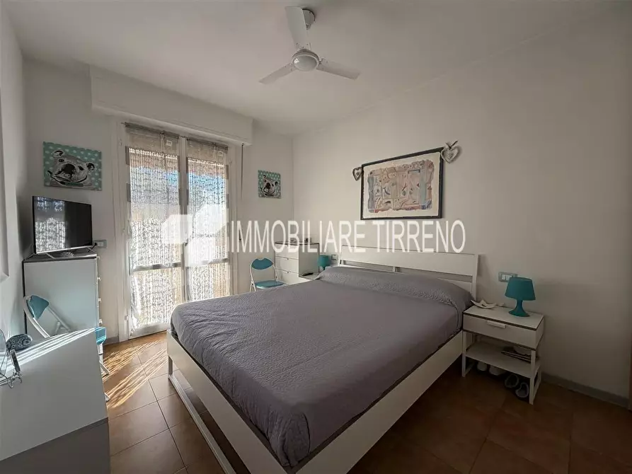 Immagine 9 di Appartamento in vendita  a Massa