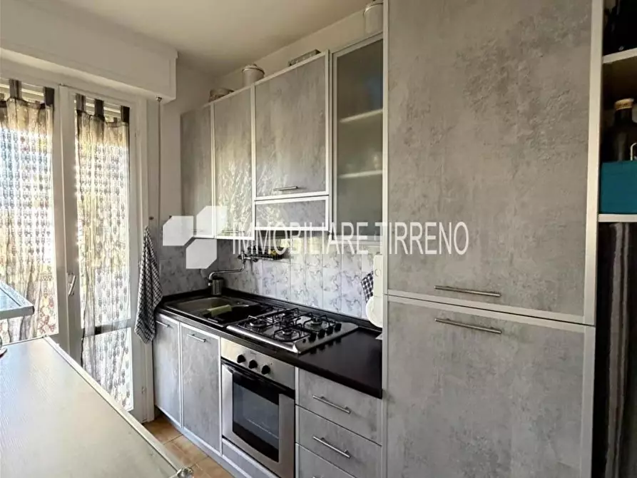 Immagine 6 di Appartamento in vendita  a Massa