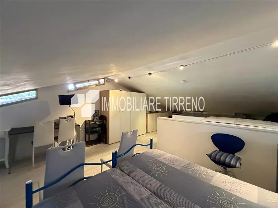 Immagine 18 di Appartamento in vendita  a Massa