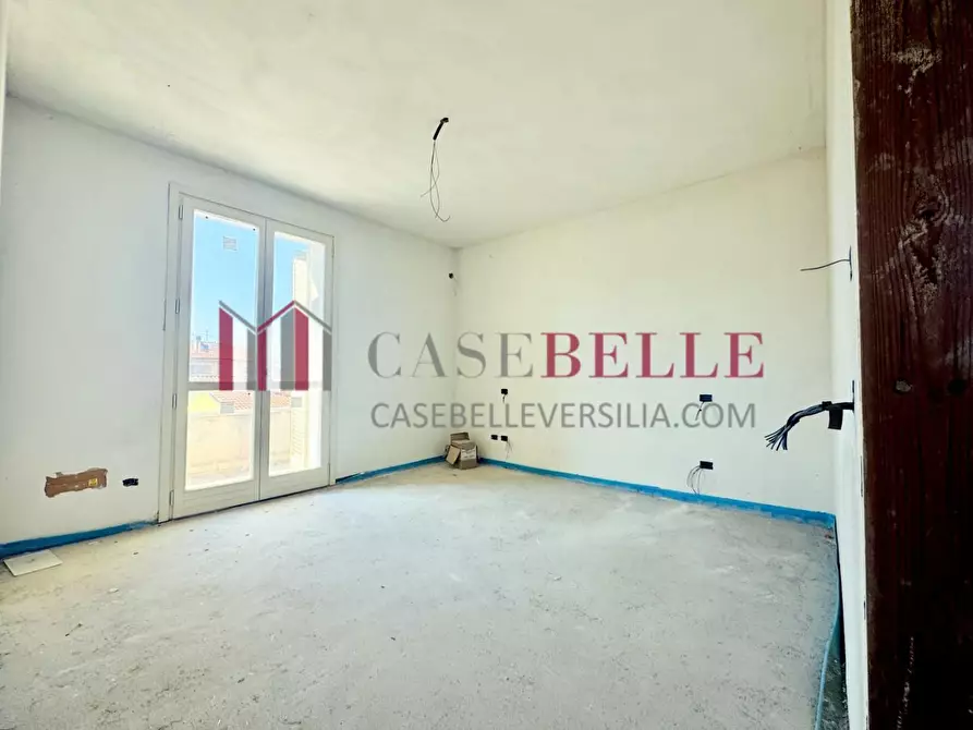 Immagine 18 di Casa bifamiliare in vendita  a Camaiore