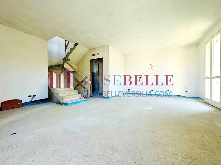 Immagine 3 di Casa bifamiliare in vendita  a Camaiore