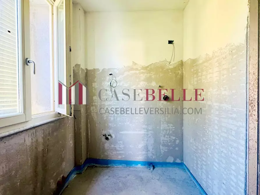 Immagine 6 di Casa bifamiliare in vendita  a Camaiore