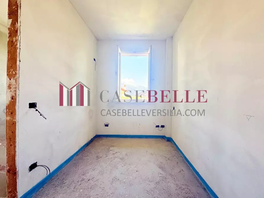 Immagine 22 di Casa bifamiliare in vendita  a Camaiore