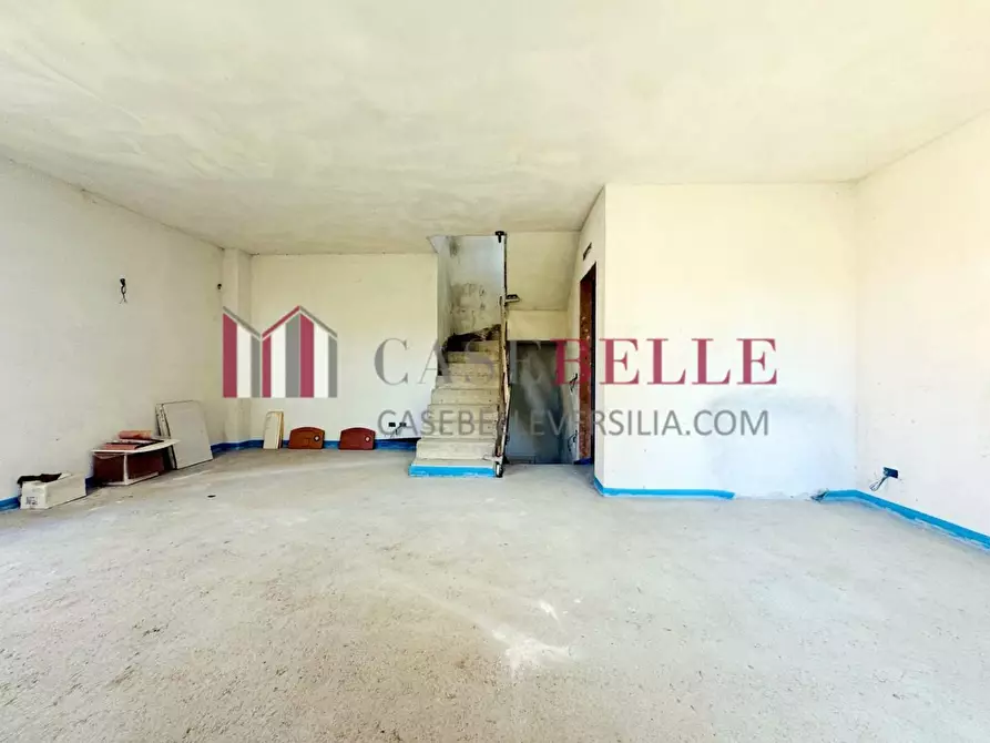 Immagine 4 di Casa bifamiliare in vendita  a Camaiore