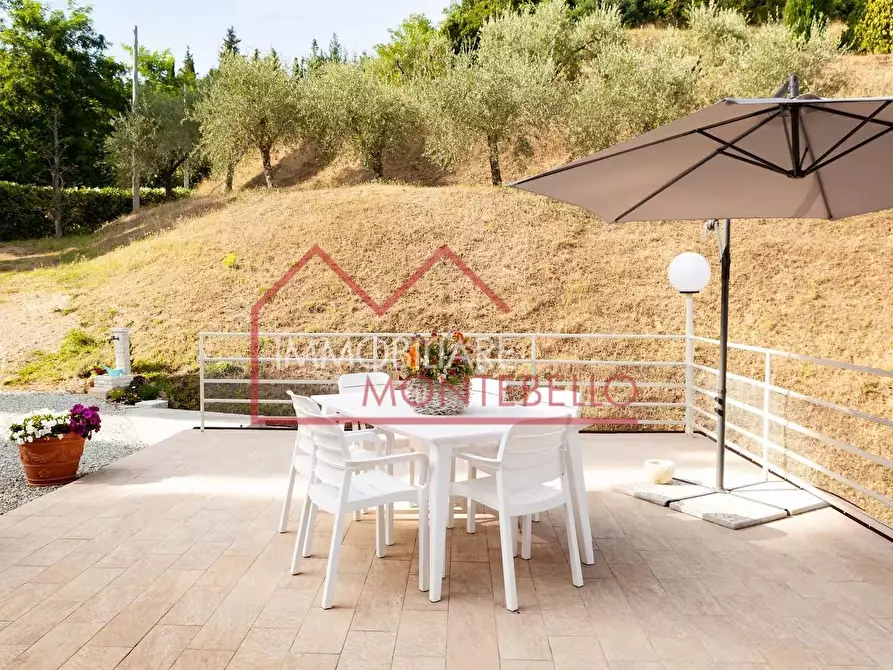 Immagine 23 di Villa in vendita  a Camaiore