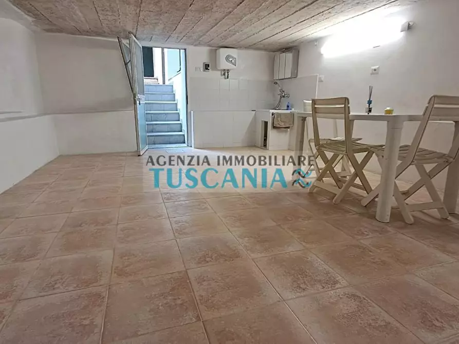 Immagine 18 di Appartamento in vendita  a Cecina