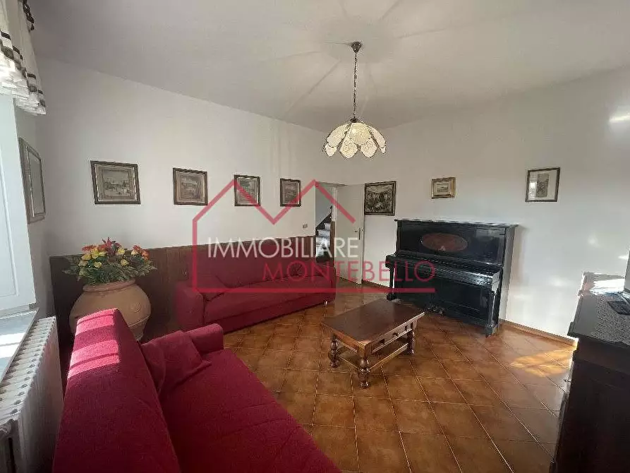 Immagine 15 di Villa in vendita  a Camaiore