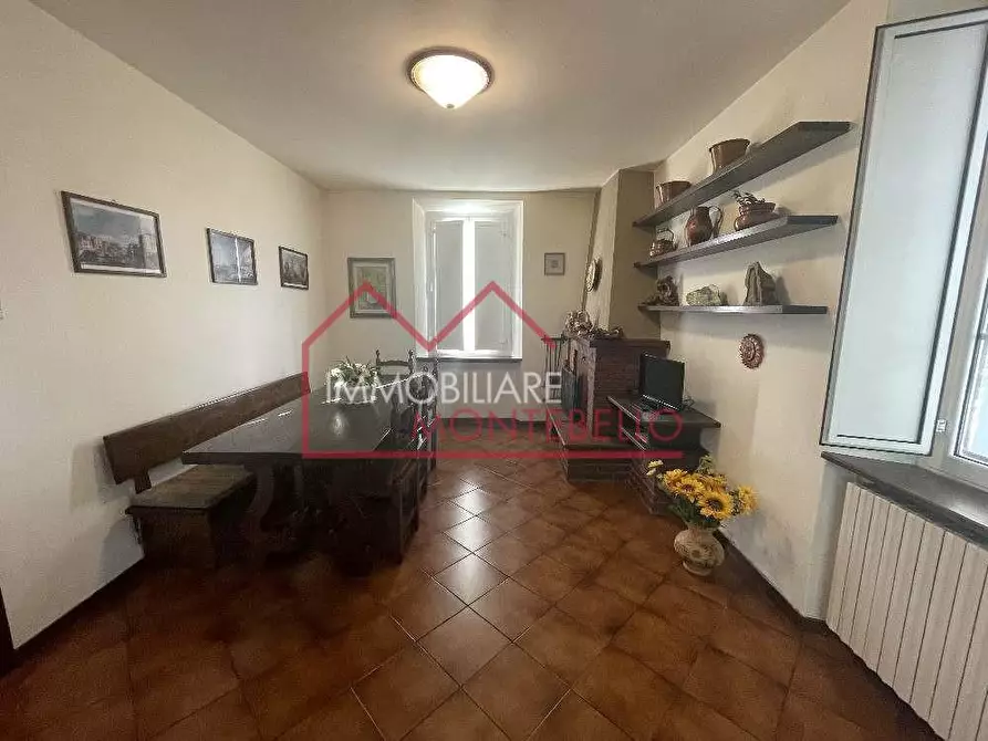 Immagine 13 di Villa in vendita  a Camaiore