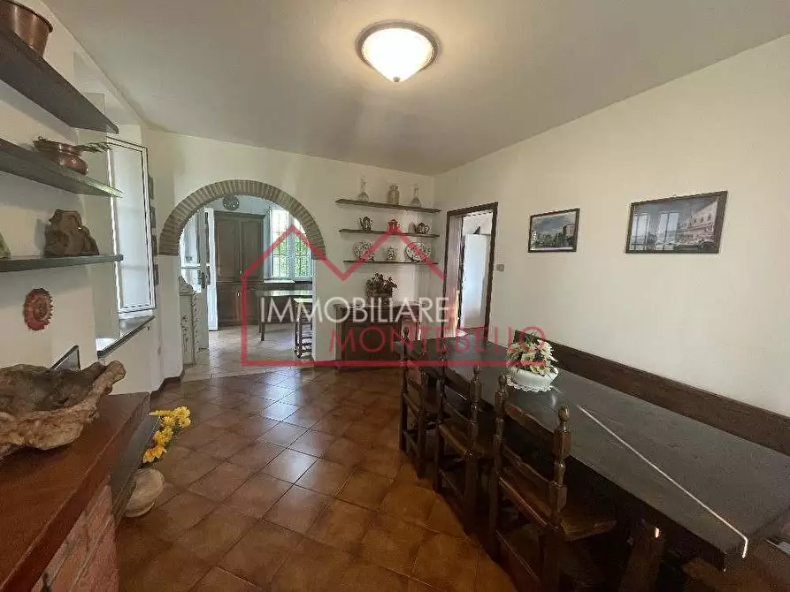 Immagine 10 di Villa in vendita  a Camaiore