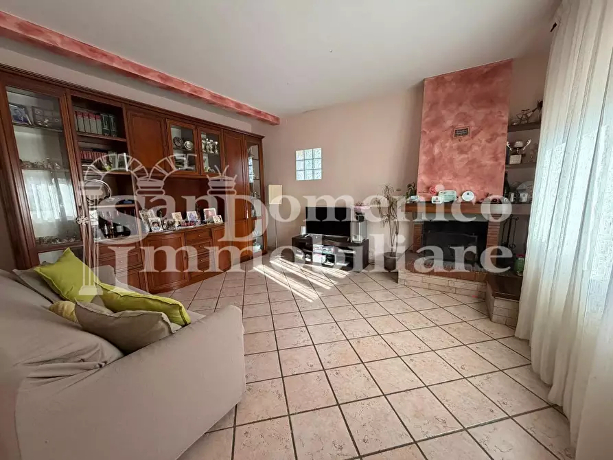 Immagine 11 di Porzione di casa in vendita  a Pisa