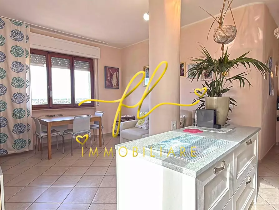 Immagine 9 di Mansarda in vendita  a Cecina