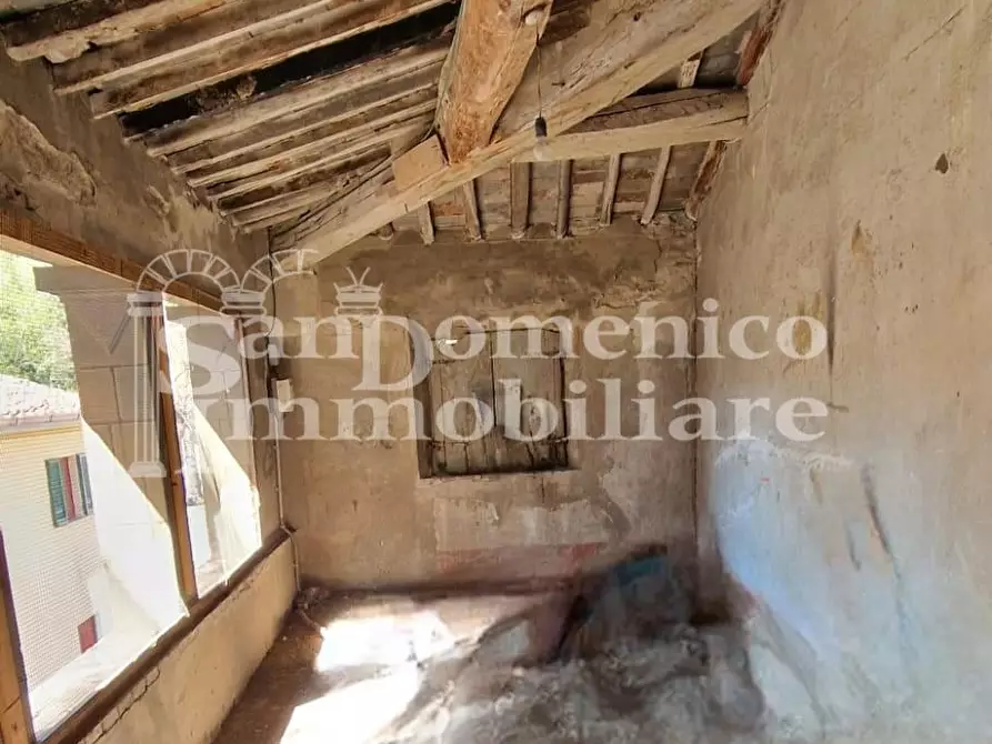 Immagine 38 di Rustico / casale in vendita  a Calci