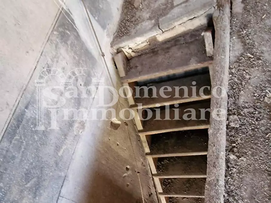 Immagine 16 di Rustico / casale in vendita  a Calci