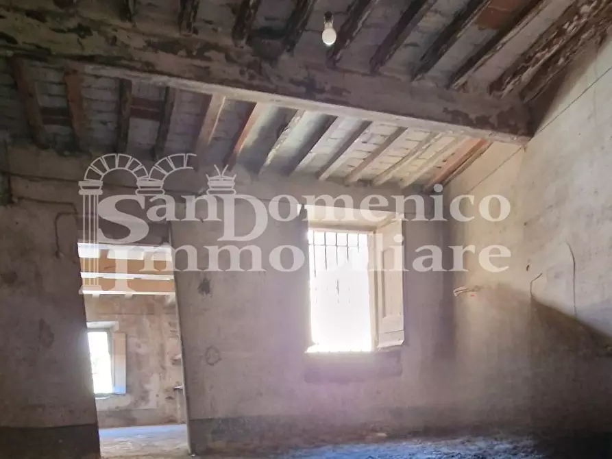 Immagine 32 di Rustico / casale in vendita  a Calci