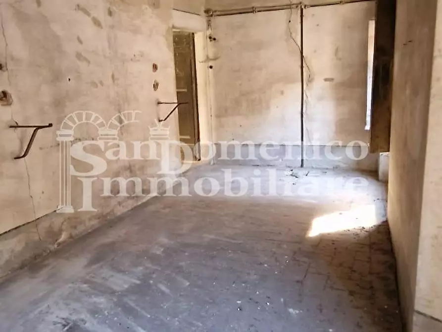 Immagine 31 di Rustico / casale in vendita  a Calci
