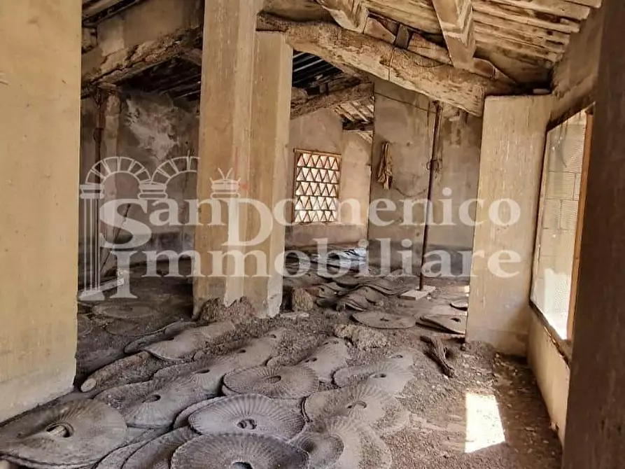 Immagine 26 di Rustico / casale in vendita  a Calci