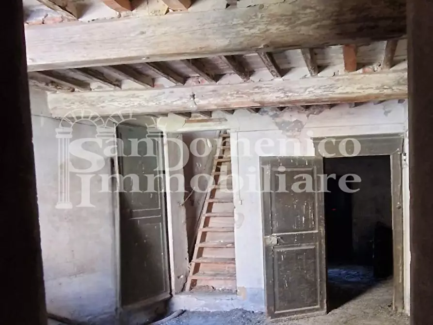 Immagine 23 di Rustico / casale in vendita  a Calci