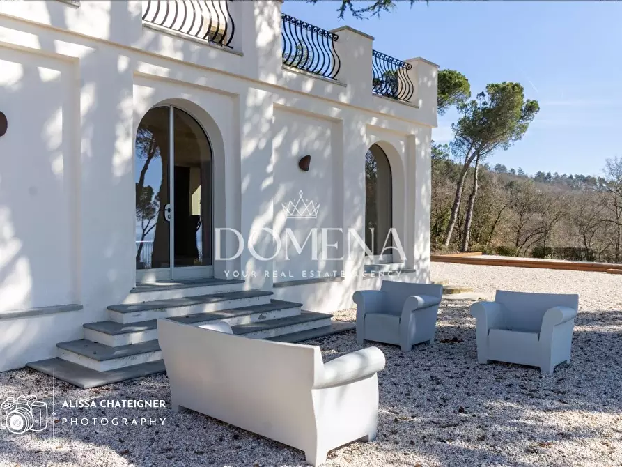 Immagine 24 di Villa in vendita  a Tuoro Sul Trasimeno