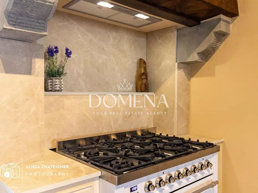 Immagine 10 di Villa in vendita  a Tuoro Sul Trasimeno