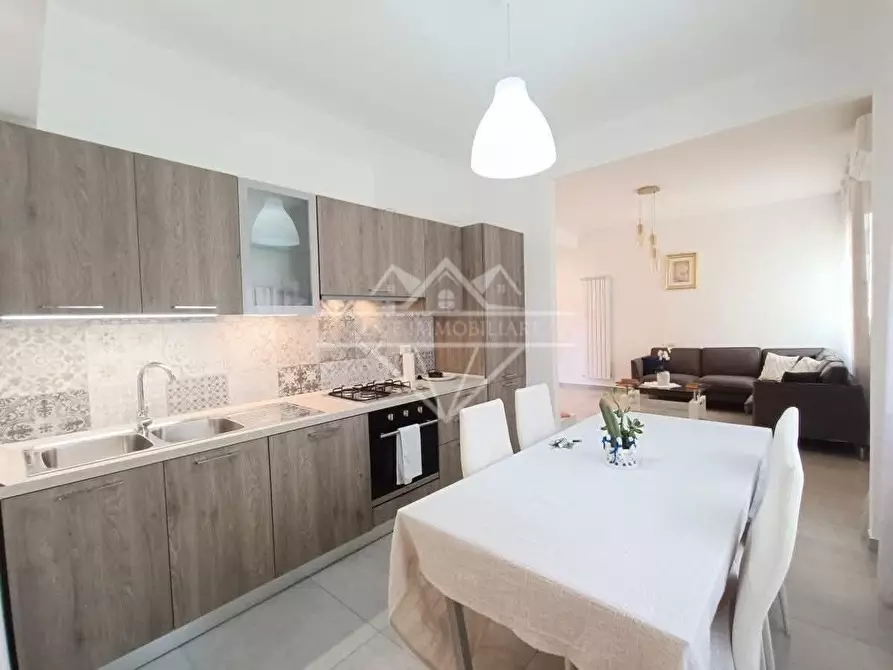 Immagine 3 di Appartamento in vendita  a Carrara