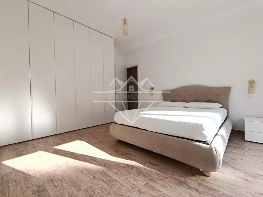 Immagine 5 di Appartamento in vendita  a Carrara