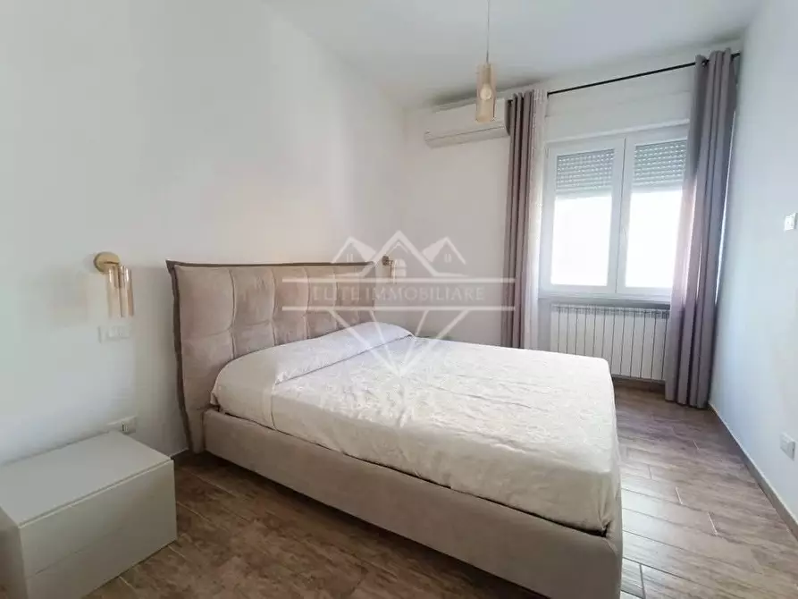 Immagine 6 di Appartamento in vendita  a Carrara