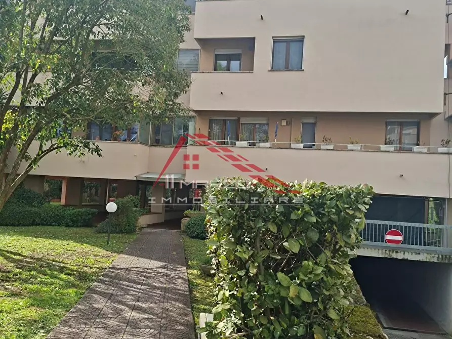 Immagine 6 di Appartamento in vendita  a Pisa