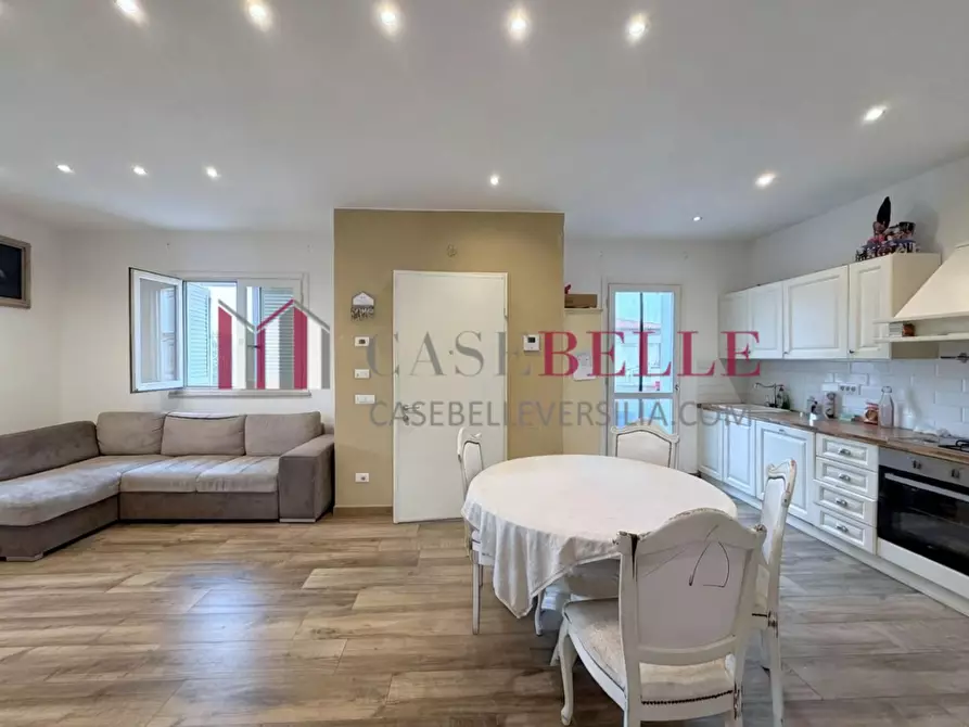 Immagine 21 di Casa bifamiliare in vendita  a Massarosa