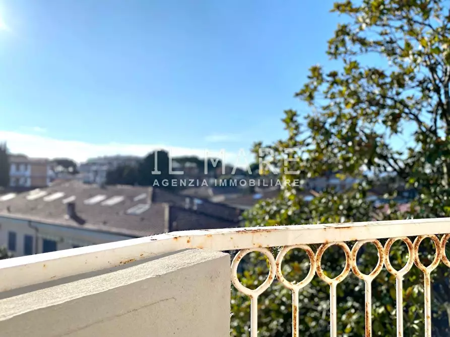 Immagine 7 di Appartamento in vendita  a Massa