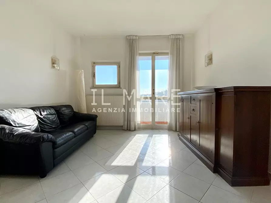 Immagine 4 di Appartamento in vendita  a Massa