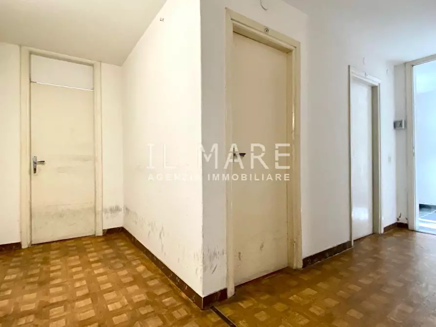 Immagine 28 di Appartamento in vendita  a Massa